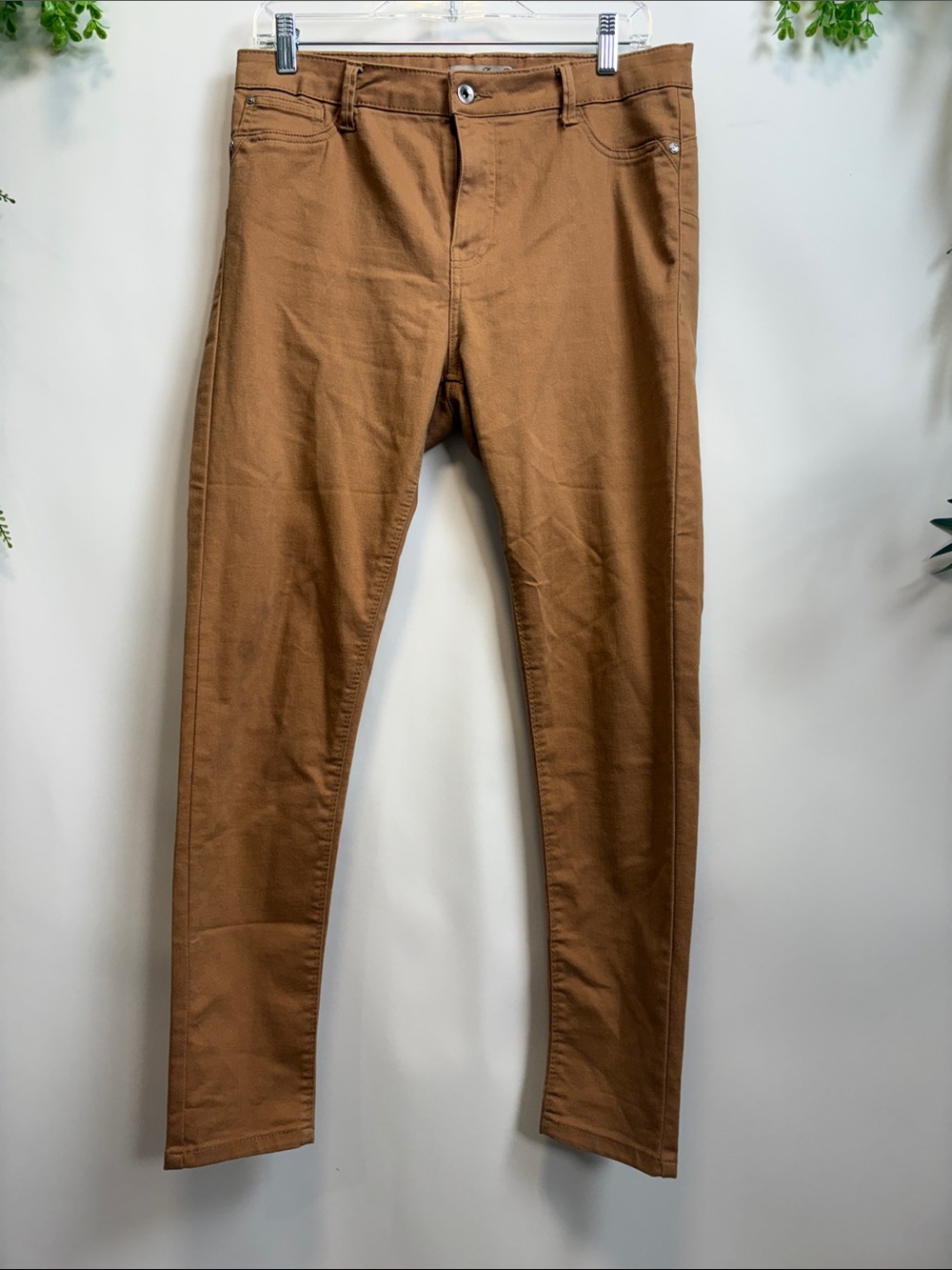 Denim&Co Women's Brown Slim Chinos